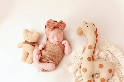 黔西宝宝发型女绑扎方法 黔西宝宝发型女绑扎方法